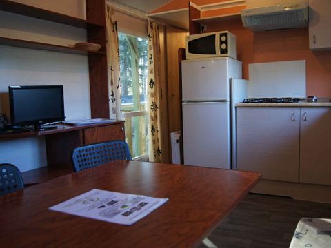 Mobilhome 5 personnes - Myrtil - 5 personnes ( 4 adultes + 1 enfant de - 9 ans petit lit en hauteur) - 2 chambres