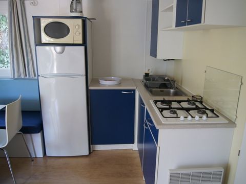 Mobilhome 6 personnes - Agaric ' spécial bébé' - 6 personnes - 2 chambres ' lit parapulie, pousssette canne et réhausseur de chaise'