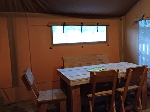 TENTE 5 personnes - Orri (sans eau, sans sanitaires)