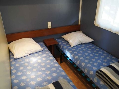 Mobilhome 4 personnes - Cordulie- 4 personnes- 2 chambres