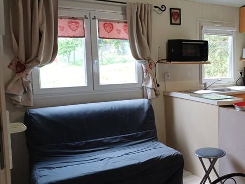 Mobilhome 5 personnes - Mobil-home IRIS - 5 personnes (4 adultes + 1 enfant de -9 ans petit lit en hauteur) - 2 chambres