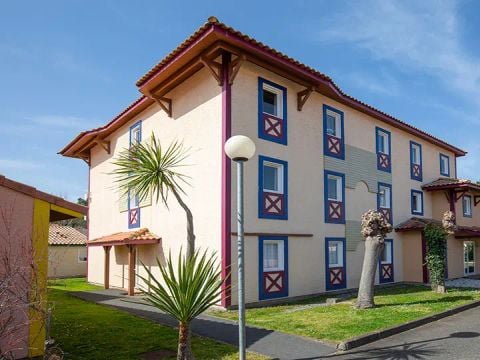 STUDIO 4 personnes - avec coin nuit 4 personnes