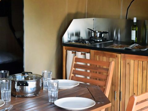 Tente en toile et en bois 5 personnes - LODGE KENYA - SANS SANITAIRES