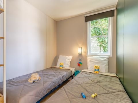 Mobilhome 4/5 personnes - Excellence - 3 Pièces - TV