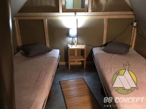 Bungalow toilé 2 personnes - Cyclotente - 1 Pièces
