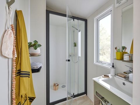 Mobilhome 5 personnes - "CONFORT - FAMILLE KIDS" - 2 chambres - CLIM - TV *NOUVEAUTE 2024*