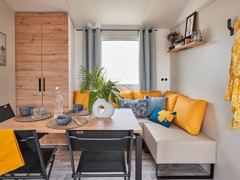 Mobilhome 5 personnes - "CONFORT - FAMILLE KIDS" - 2 chambres - CLIM - TV *NOUVEAUTE 2024*