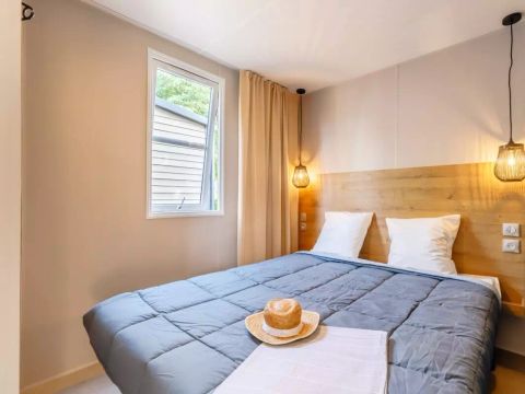 MOBILHOME 6 personnes - Premium 4 Pièces 6 Personnes Climatisé + TV + Jacuzzi