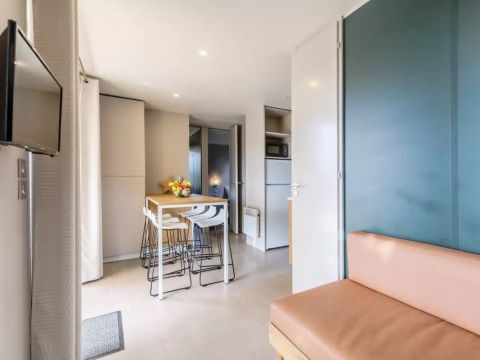 Mobilhome 6 personnes - Premium - 4 Pièces - Climatisé - TV - Jacuzzi