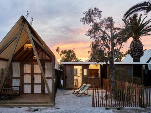 TENTE TOILE ET BOIS 2 personnes - Glamping Cabin-Tent Senyoret