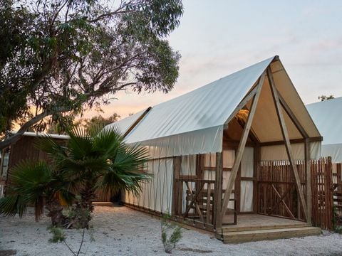 TENTE TOILE ET BOIS 4 personnes - Glamping Cabin-Tent Senyoret