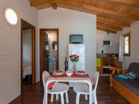 BUNGALOW 5 personnes - 2 chambres