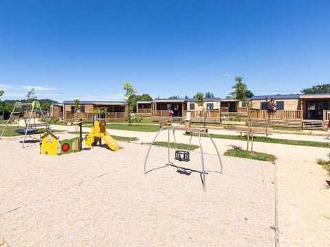 MOBILHOME 4 personnes - Cottage Les P'tit Quercynois (Arrivée Dimanche) - 2 chambres - 2 salles de bain