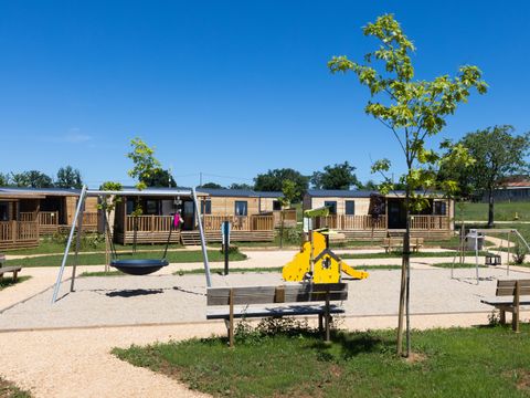 MOBILHOME 4 personnes - Cottage P'tit Quercynois - Accès PMR