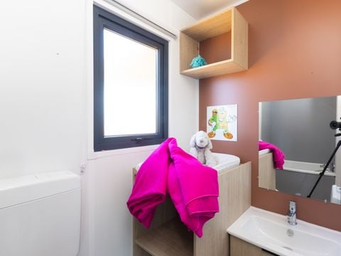 MOBILHOME 4 personnes - Cottage Les P'tit Quercynois (Arrivée Samedi) - 2 chambres - 2 salles de bain