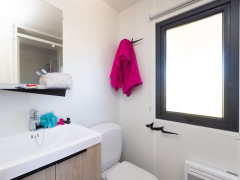 MOBILHOME 4 personnes - Cottage Les P'tit Quercynois (Arrivée Samedi) - 2 chambres - 2 salles de bain