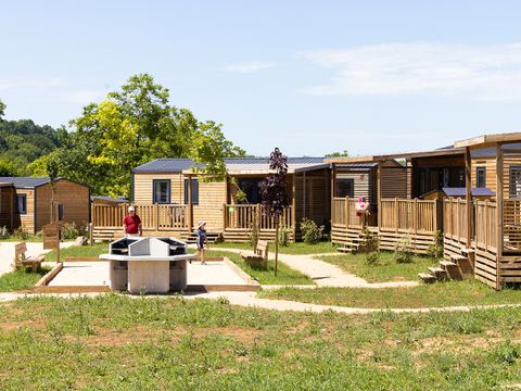 MOBILHOME 6 personnes - Cottage Le P'tit Quercynois (Arrivée Samedi) - 3 chambres - 2 salles de bain