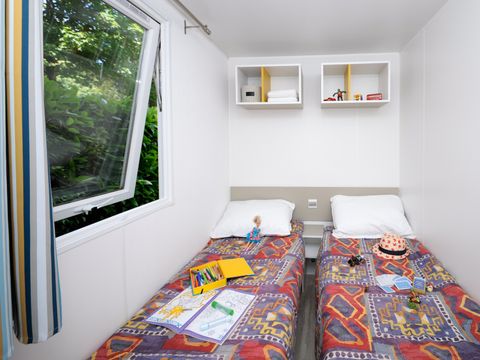 Mobilhome 4 personnes - Privilège 2ch - TV - 22m² sans vue mer