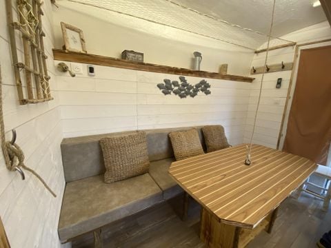 HÉBERGEMENT INSOLITE 4 personnes - BATEAU DE ROBINSON 2ch 4pers CLIM - 20m2