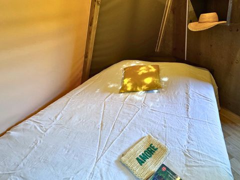 HÉBERGEMENT INSOLITE 5 personnes - TIPI HOME 3ch 5pers - sans sanitaire - 34m2
