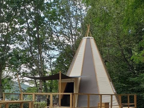 HÉBERGEMENT INSOLITE 5 personnes - TIPI HOME 3ch 5pers - sans sanitaire - 34m2