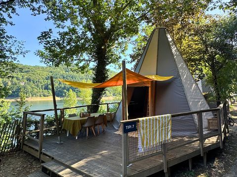 HÉBERGEMENT INSOLITE 5 personnes - TIPI HOME 3ch 5pers - sans sanitaire - 34m2