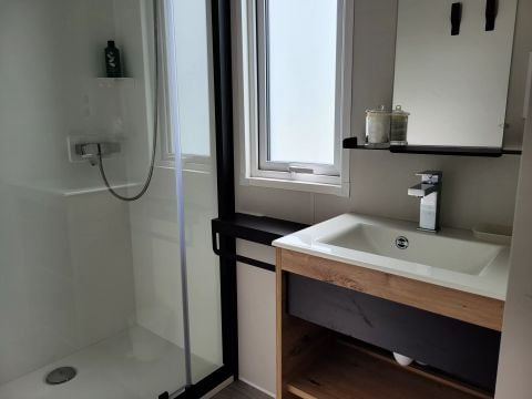 MOBILHOME 4 personnes - Confort+ 3 Pièces 4 Personnes Climatisé + TV