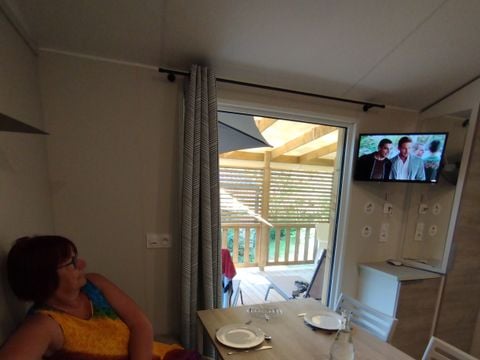 MOBILHOME 4 personnes - Confort 2 chambres - 30m² - Climatisation + TV