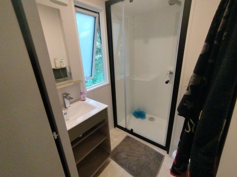 MOBILHOME 4 personnes - Confort 2 chambres - 30m² - Climatisation + TV