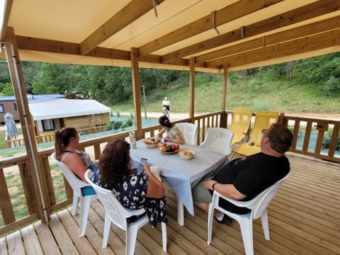 MOBILHOME 6 personnes - Confort 3 chambres - 33m² - Climatisation + TV 