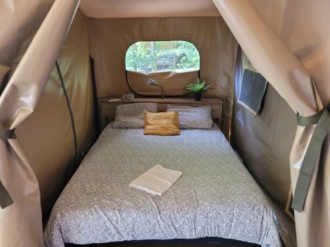 Tente en toile et en bois 4 personnes - Insolite Premium - Tente Bali 2 chambres - avec sanitaire