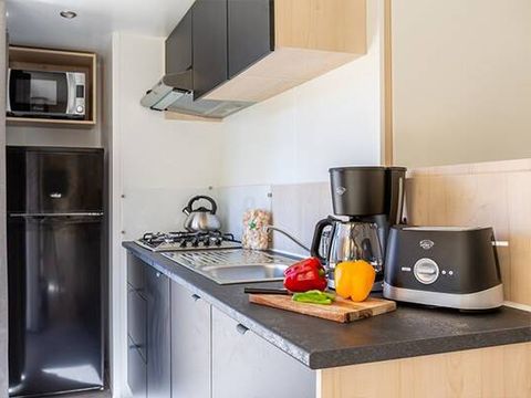 MOBILHOME 6 personnes - Premium | 3 Ch. | 6 Pers. | Terrasse Couverte | Douche tropicale | Clim. | TV
