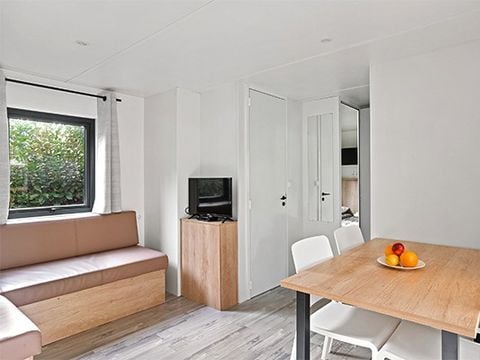 MOBILHOME 6 personnes - Premium Exclusive | 3 Ch. | 6 Pers. | Terrasse surélevée | Clim. | TV
