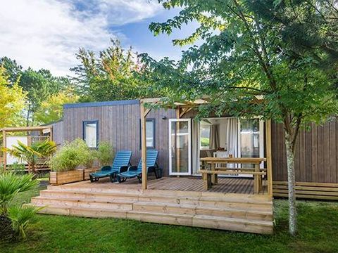 MOBILHOME 8 personnes - Mobil-home | Ultimate | 4 Ch. | 8 Pers. | Terrasse surélevée | Clim. | TV