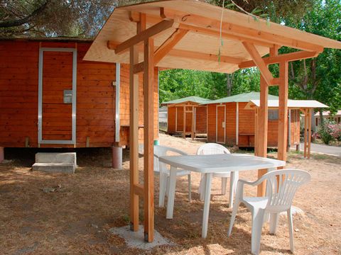 Chalet 2 personnes - Mini chalet 2 personnes,( sans eau, ni sanitaires)