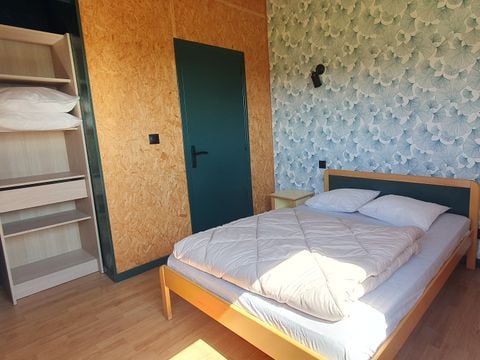 HÉBERGEMENT INSOLITE 4 personnes - Cottage sur pilotis Privilège 35m² -1 chambre + 1 alcôve - lave vaisselle - terrasse face aux étangs