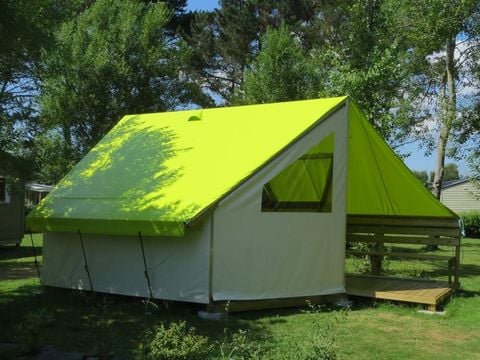 Tente en toile et en bois 4 personnes - Ecolodge SAHARI 17m² 2 chambres - sans sanitaires