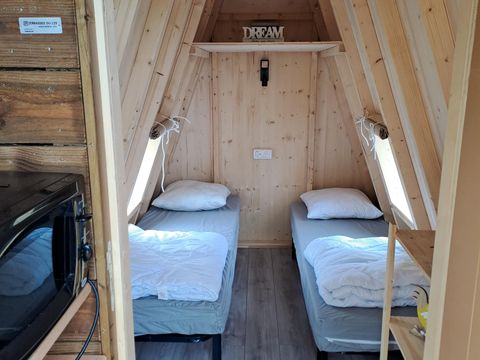 HÉBERGEMENT INSOLITE 2 personnes - Cabane tipi  12m², 2 chambres 2023 sans sanitaire privatif