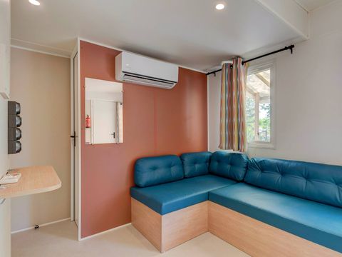 BUNGALOW 6 personnes - Mobil-home | Comfort | 3 Ch. | 6 Pers. | Terrasse surélevée | Clim. | TV