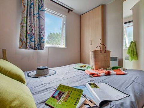 BUNGALOW 4 personnes - Mobil-home | Comfort | 2 Ch. | 4 Pers. | Terrasse surélevée | TV