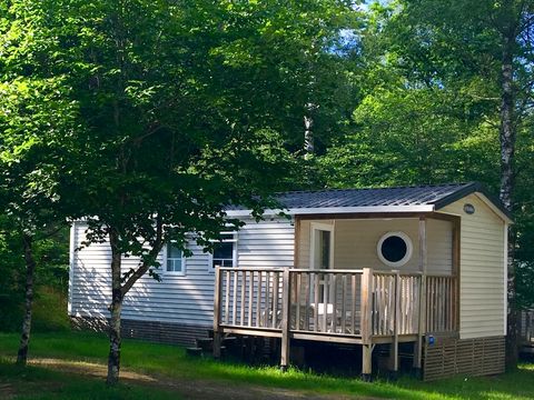 MOBILHOME 4 personnes - Mobil-home Standard 27 m² (2 chambres) + TV avec une terrasse intégrée semi-couverte 7m² 4 pers.