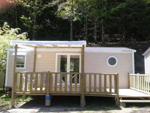 MOBILHOME 6 personnes - Mobil home Confort 31m² (3 chambres) + TV + terrasse semi-couverte de 18 m² 6 pers.