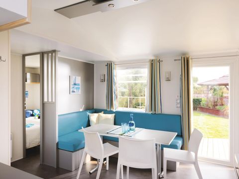 MOBILHOME 6 personnes - Mobil home Standard 31m² (3 chambres) + TV + terrasse intégrée couverte de 9m² 6 pers.