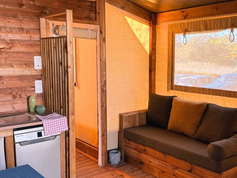 BUNGALOW TOILÉ 5 personnes - Cabane toilée Cotton Flower Confort 28m² (2 chambres) + TV + terrasse couverte 16m² 4/5 pers.