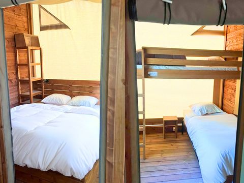 BUNGALOW TOILÉ 5 personnes - Cabane toilée Cotton Flower Confort 28m² (2 chambres) + TV + terrasse couverte 16m² 4/5 pers.