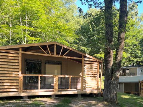 BUNGALOW TOILÉ 5 personnes - Cabane toilée Cotton Flower Confort 28m² (2 chambres) + TV + terrasse couverte 16m² 4/5 pers.