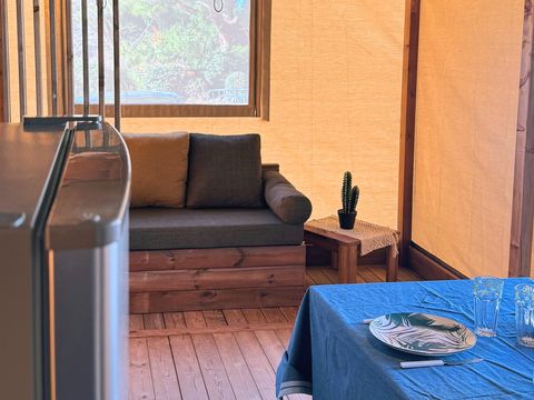 BUNGALOW TOILÉ 5 personnes - Cabane toilée Cotton Flower Confort 28m² (2 chambres) + TV + terrasse couverte 16m² 4/5 pers.