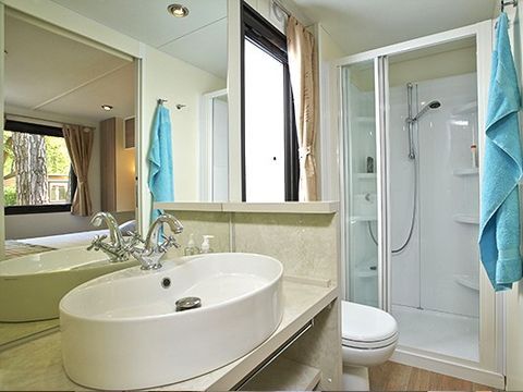 MOBILHOME 6 personnes - Comfort | 3 Ch. | 6 Pers. | Terrasse surélevée | Clim. | TV