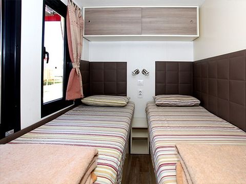 MOBILHOME 6 personnes - Comfort | 3 Ch. | 6 Pers. | Terrasse surélevée | Clim. | TV