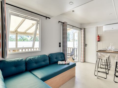 MOBILHOME 6 personnes - Premium | 3 Ch. | 6 Pers. | Terrasse Lounge | Clim. | TV